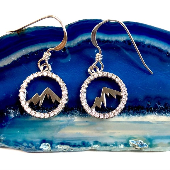 Mountain Earrings, Wanderlust, Nature, Minimalist - Picture 4 of 8